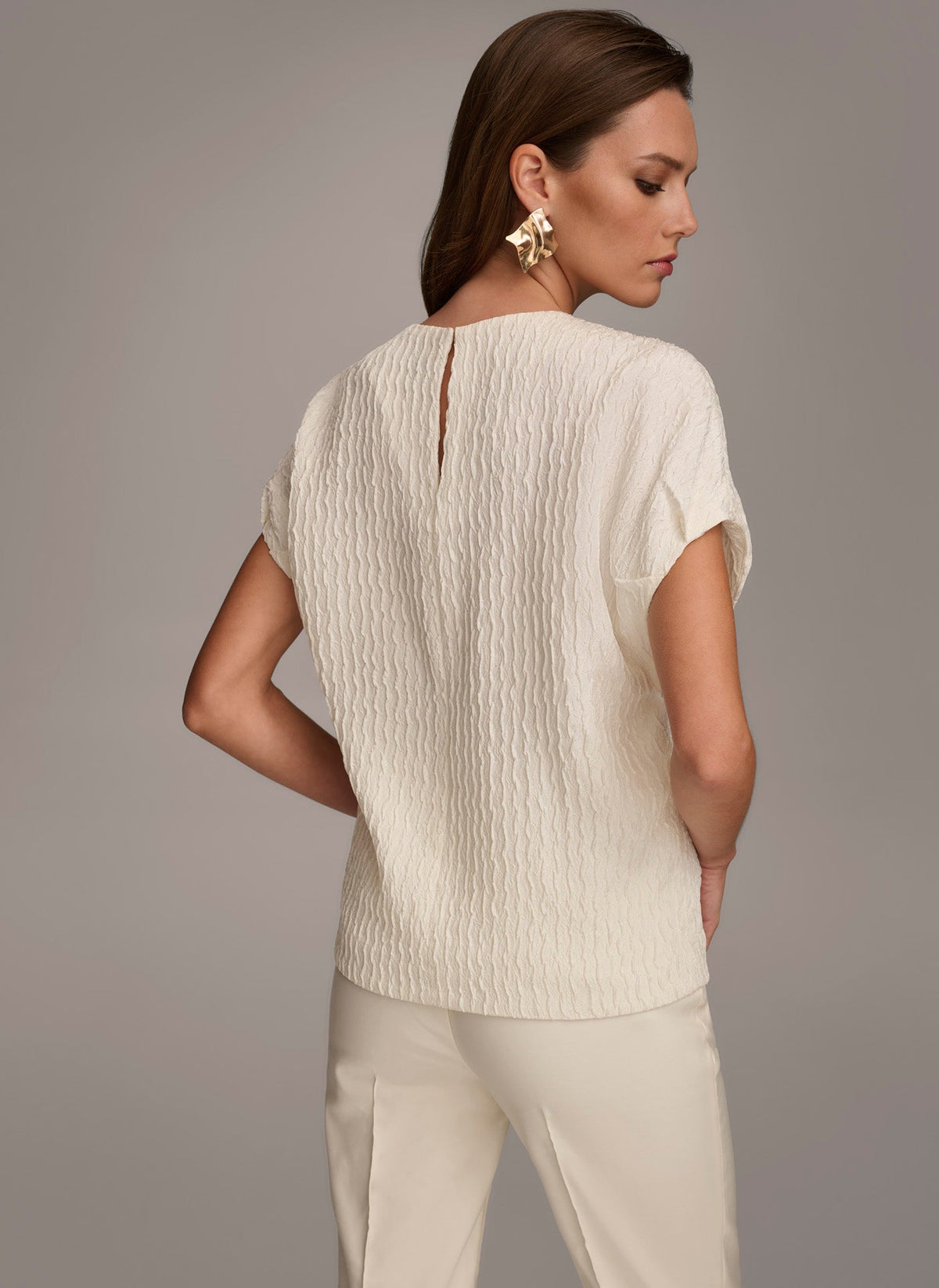 OVERSIZED BLOUSE