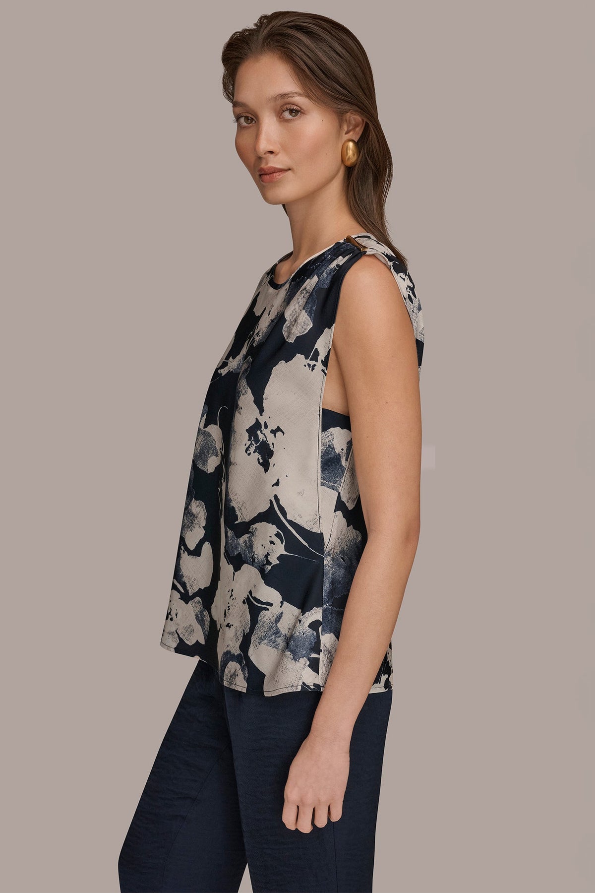 ASYMMETRICAL SHOULDER BLOUSE