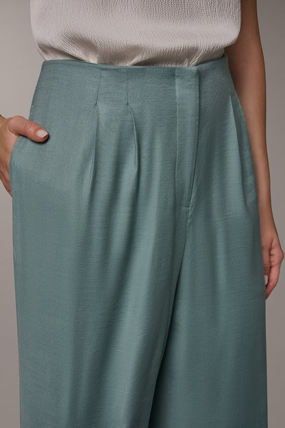EXTRA HIGH-RISE PLEATED WIDE-LEG PANT
