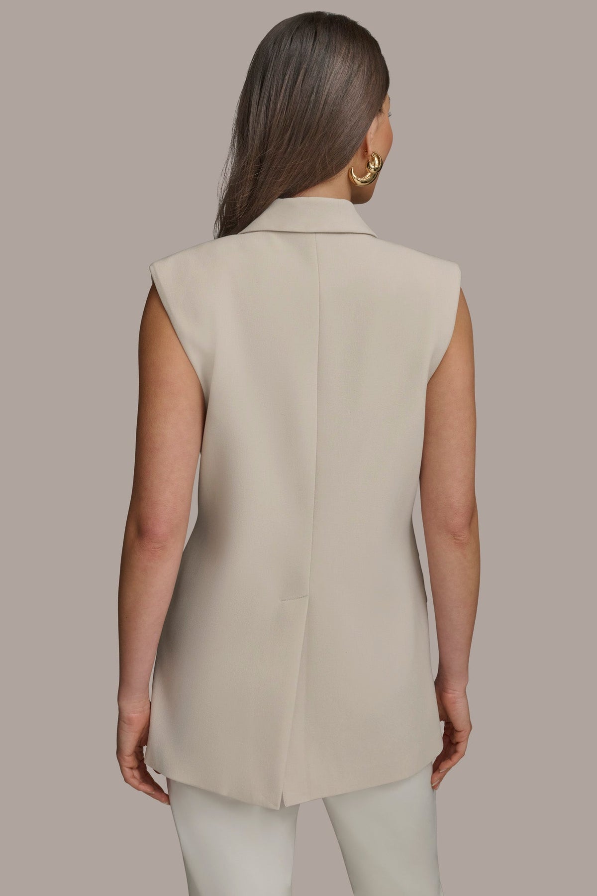 BUTTON VEST WITH POCKET DETAIL