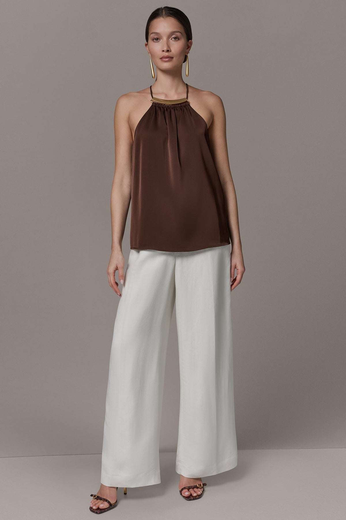 SLEEVELESS HALTER TOP