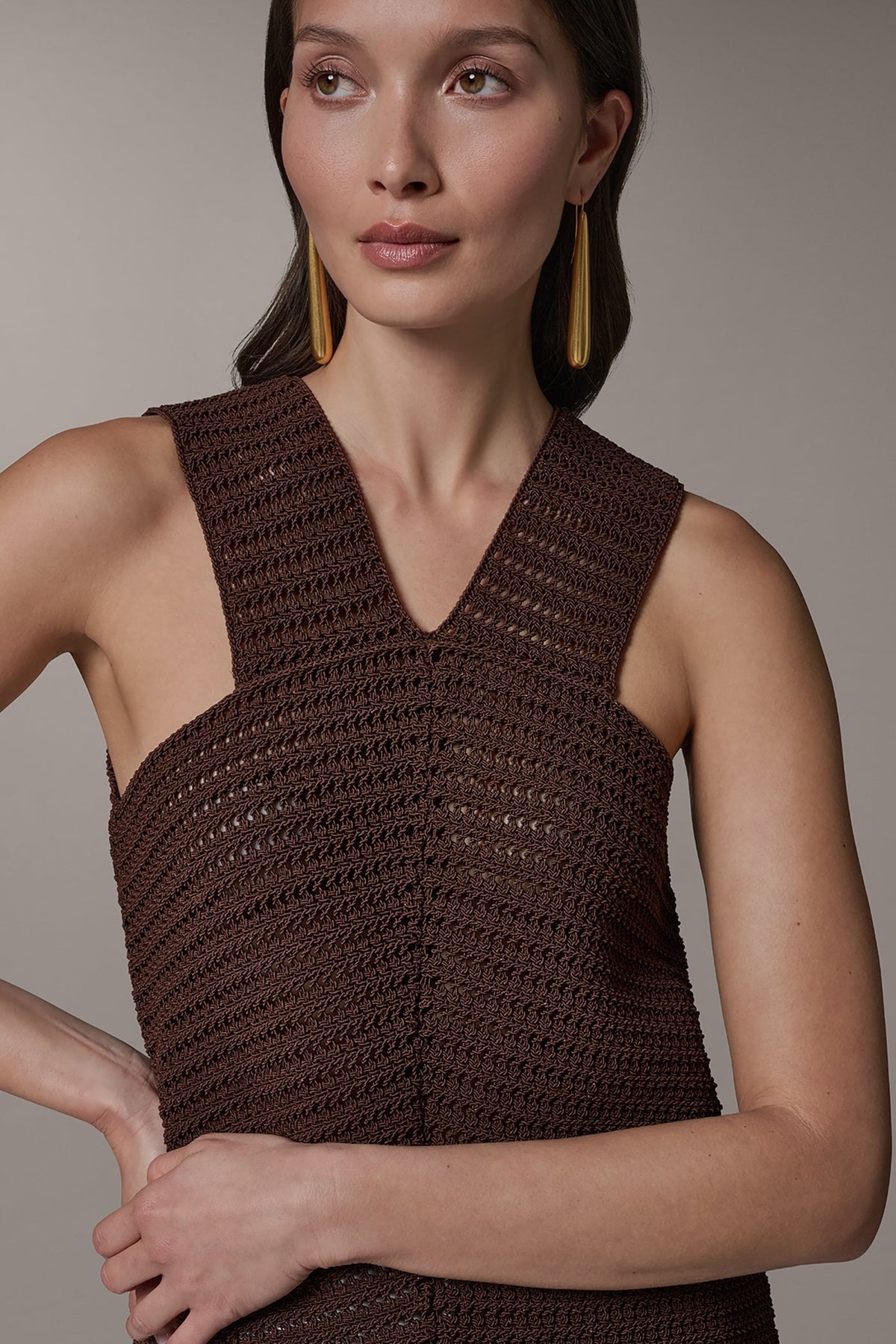 SLEEVELESS METALLIC SWEATER TANK