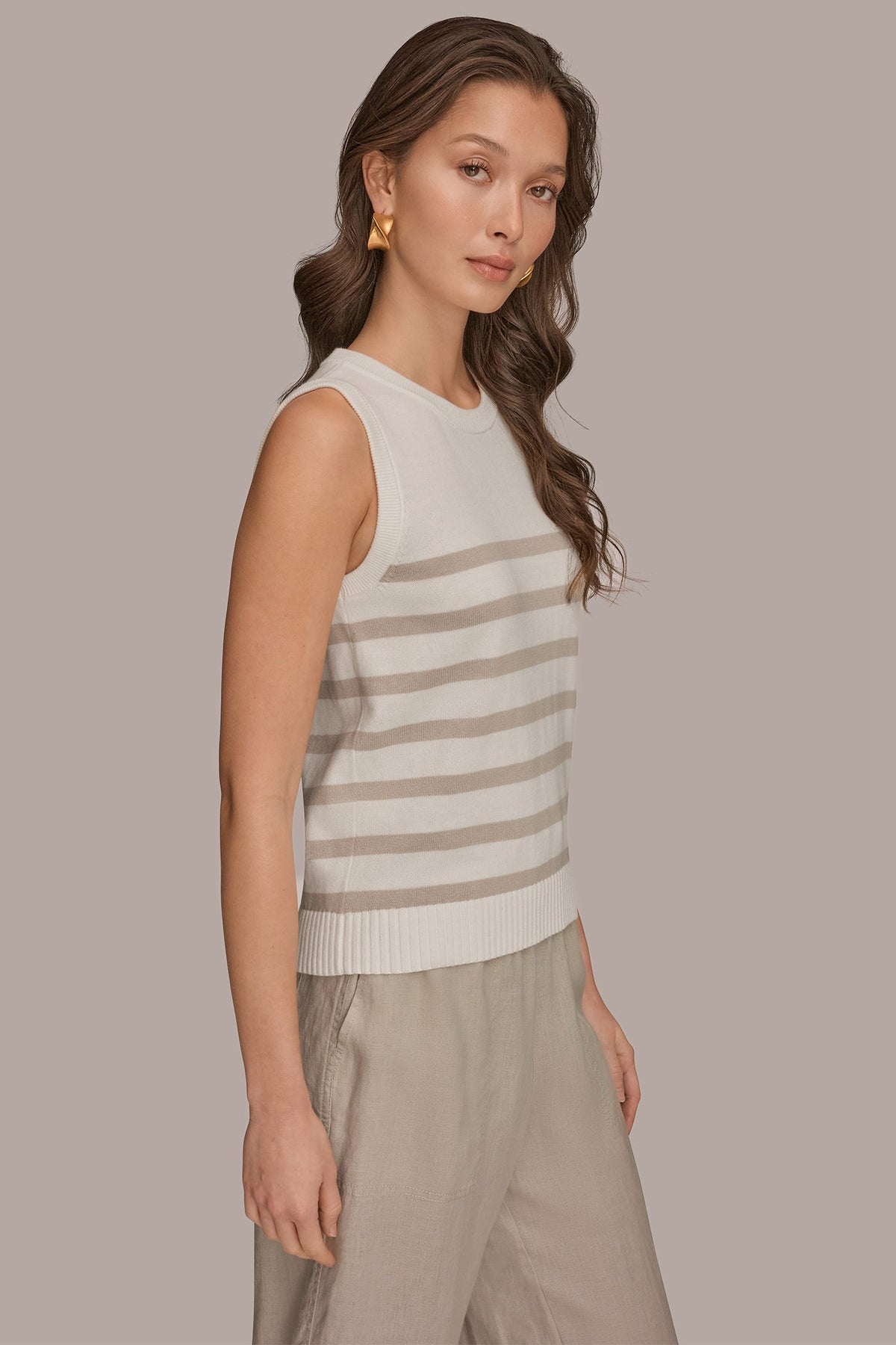 COTTON AND CASHMERE SLEEVELESS STRIPED SWEATER