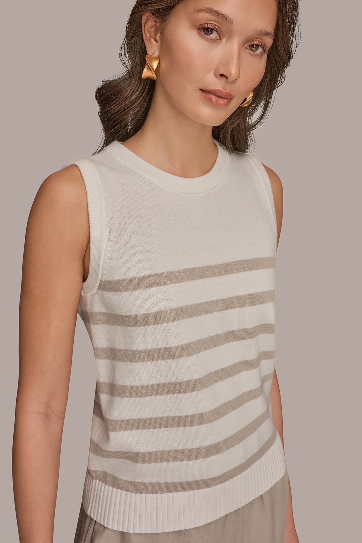 COTTON AND CASHMERE SLEEVELESS STRIPED SWEATER