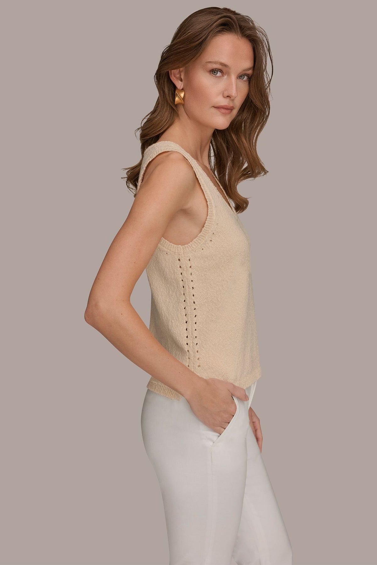 SLEEVELESS POINTELLE STITCH TANK