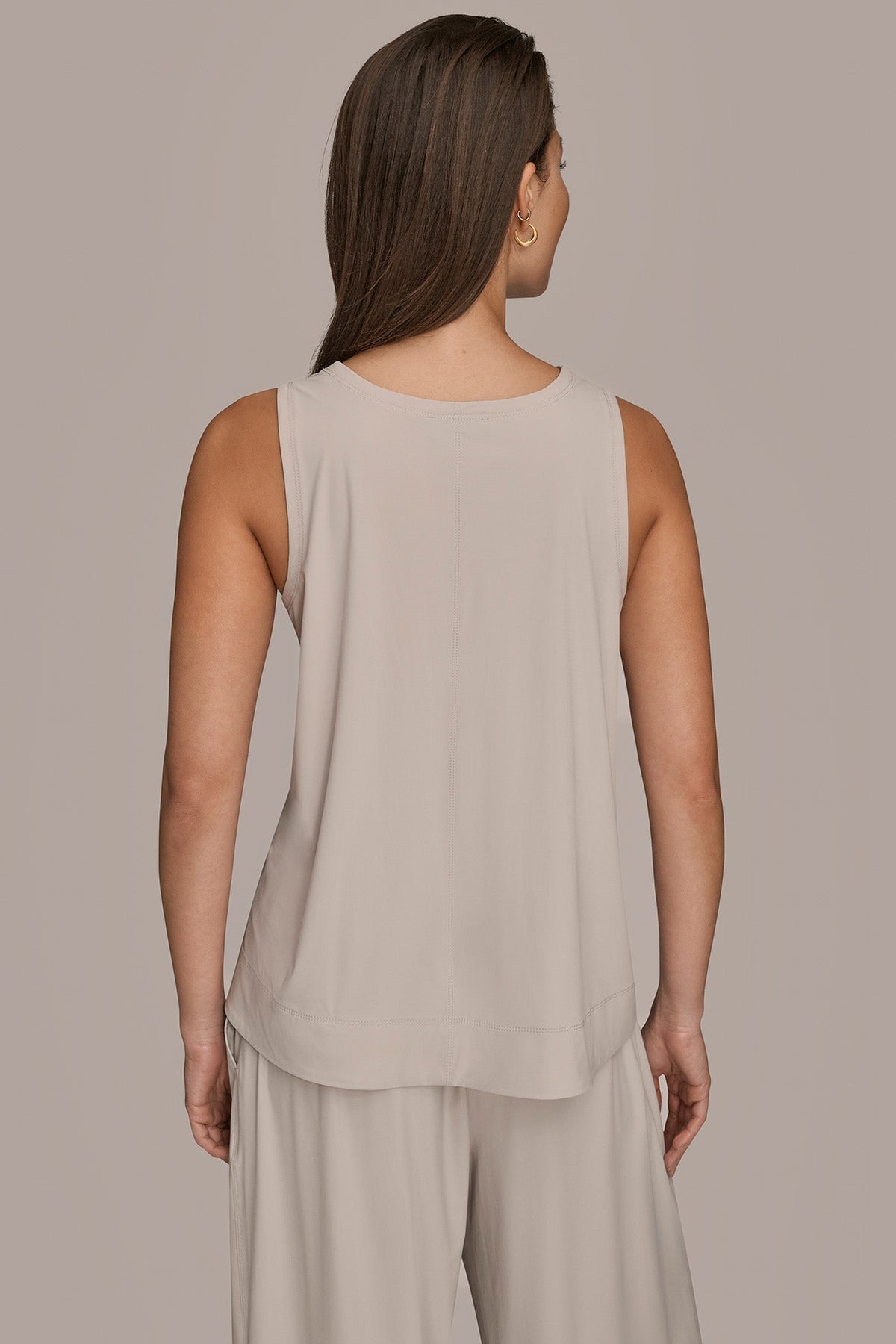 THE MODERN TRAVEL SLEEVELESS SWING TANK