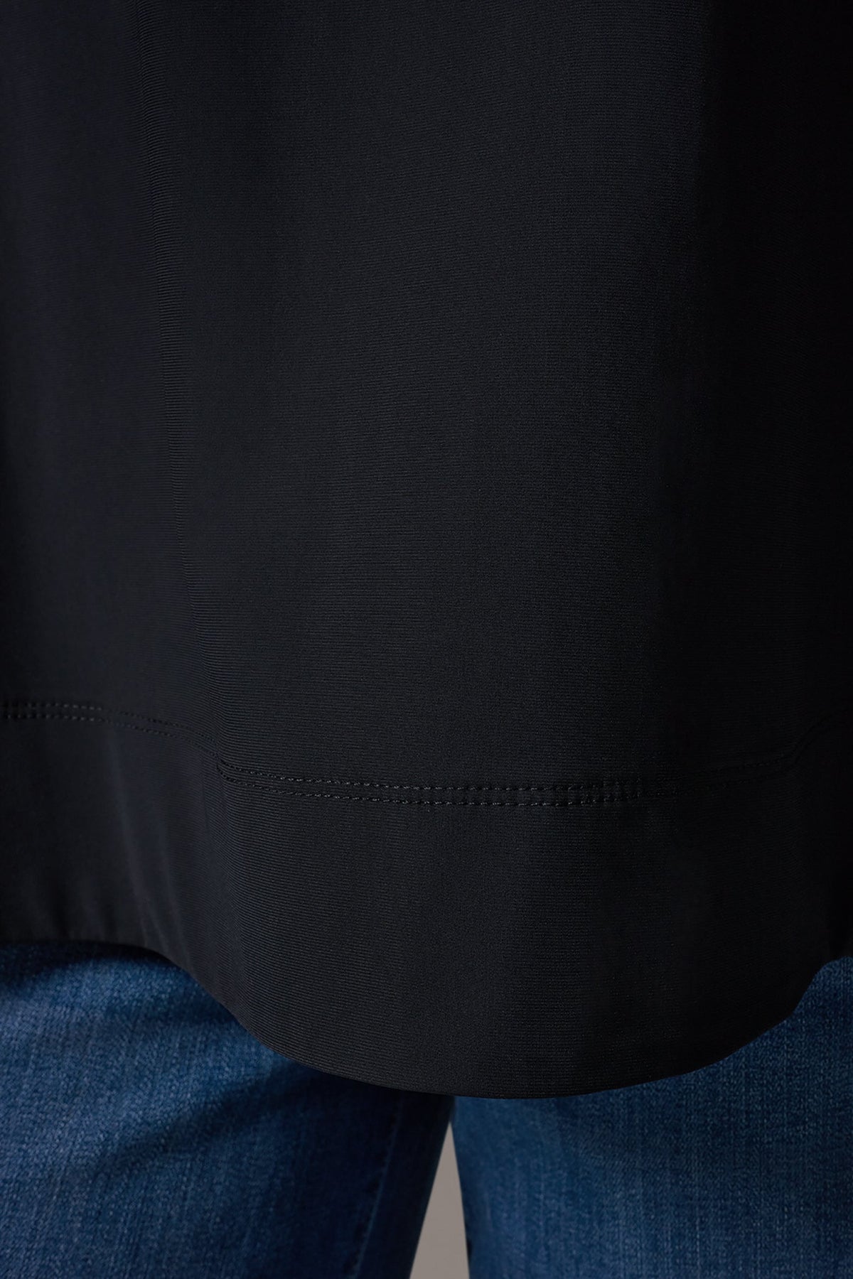 THE MODERN TRAVEL SLEEVELESS SWING TANK