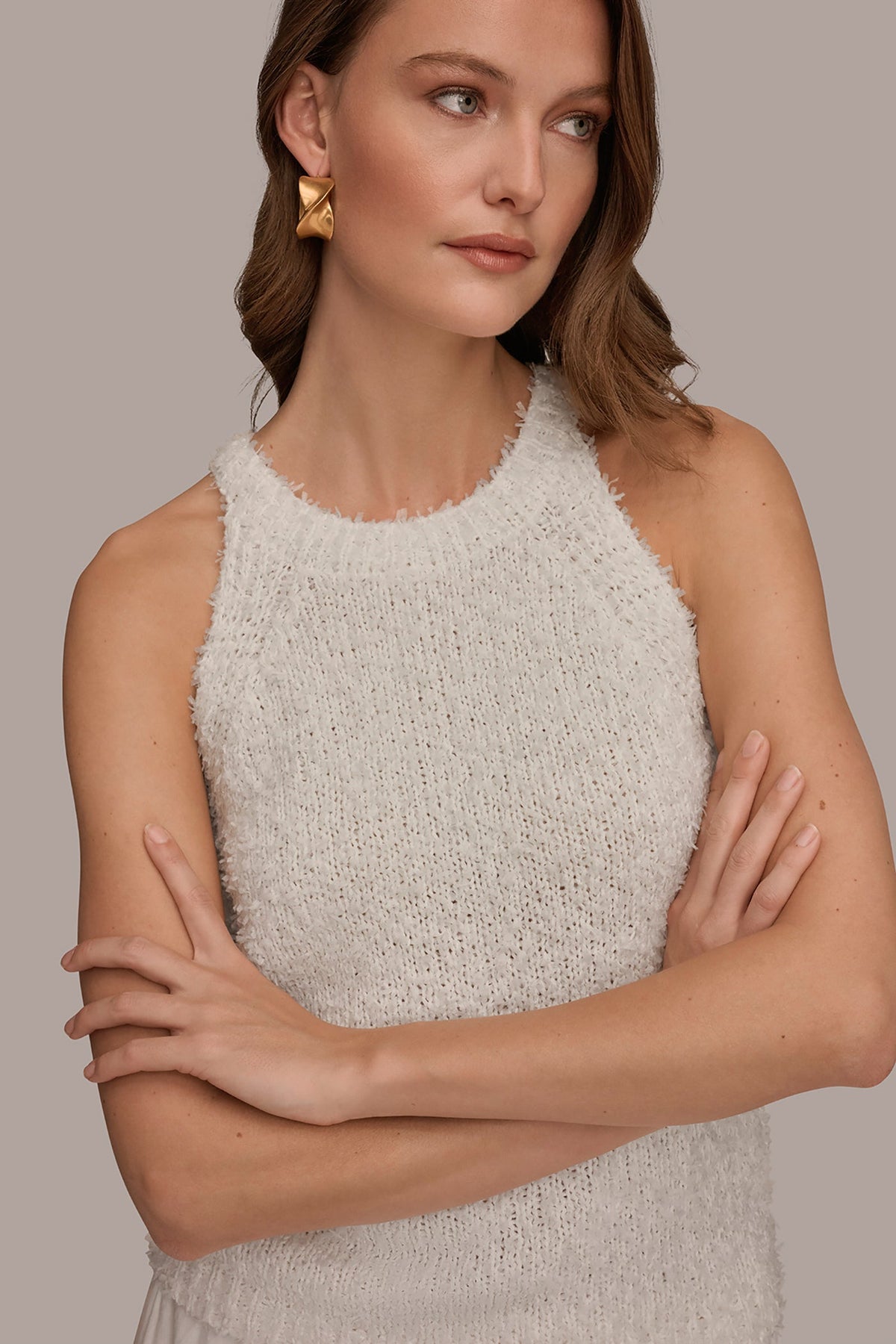 SLEEVELESS HALTER SWEATER TANK