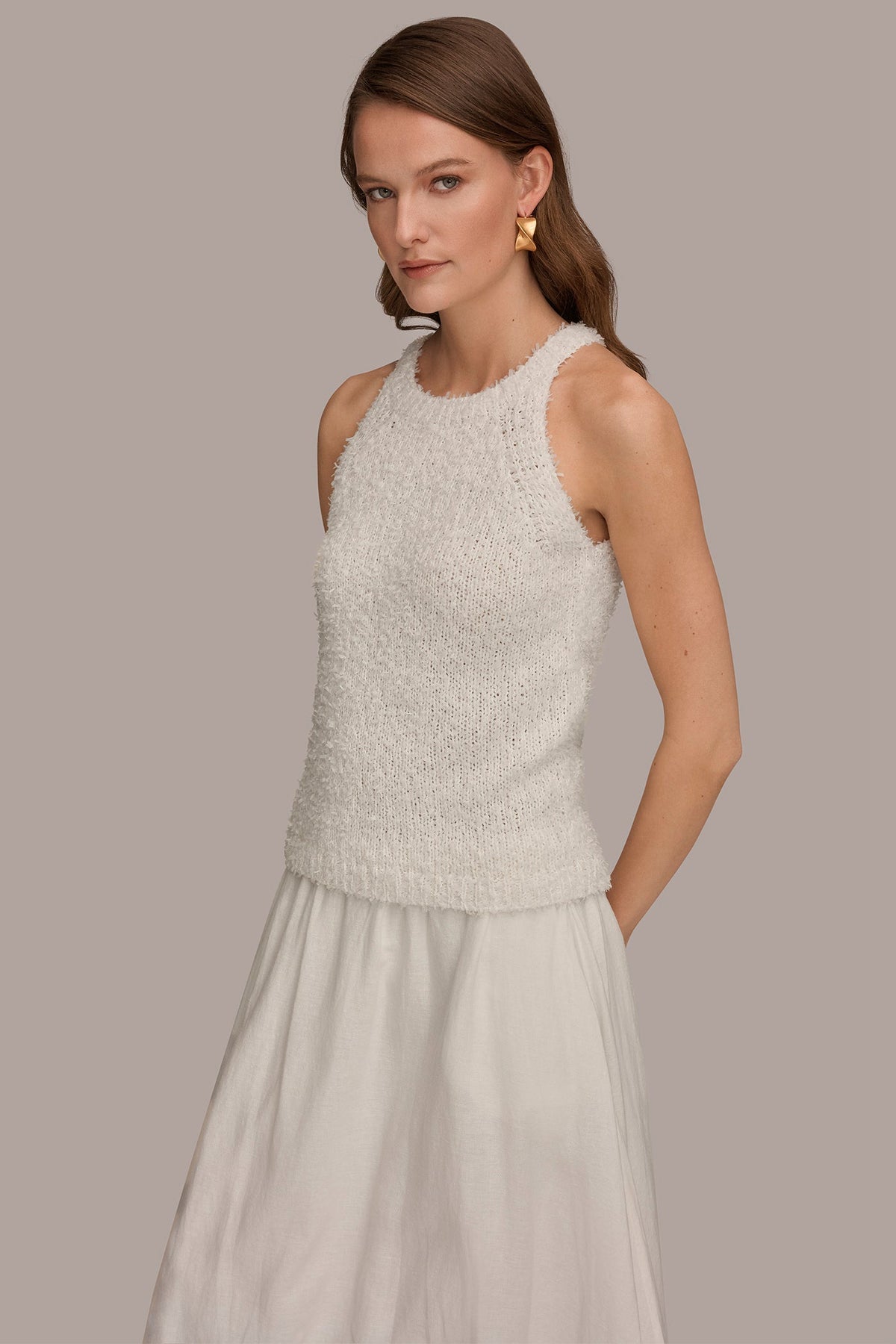 SLEEVELESS HALTER SWEATER TANK