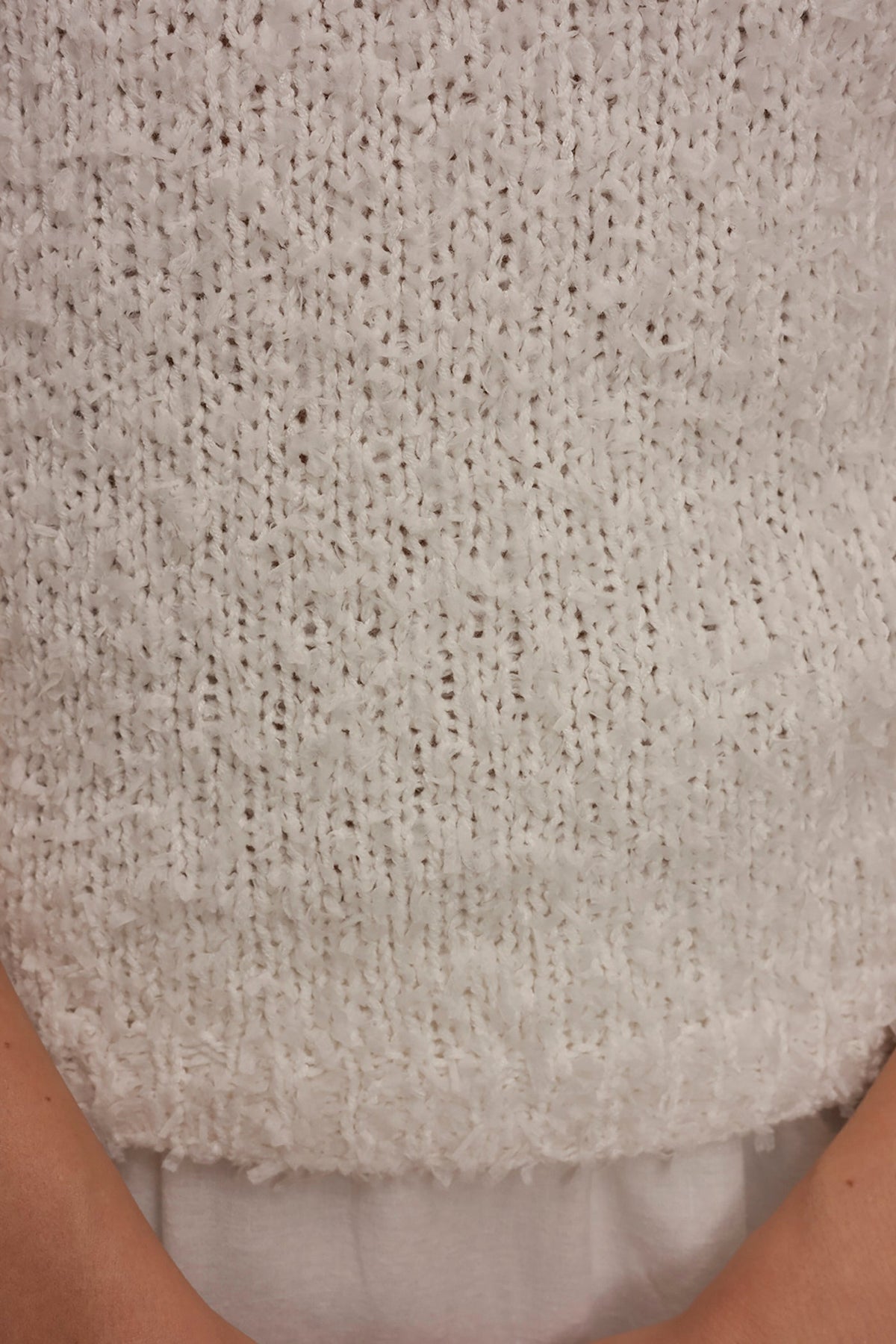 SLEEVELESS HALTER SWEATER TANK