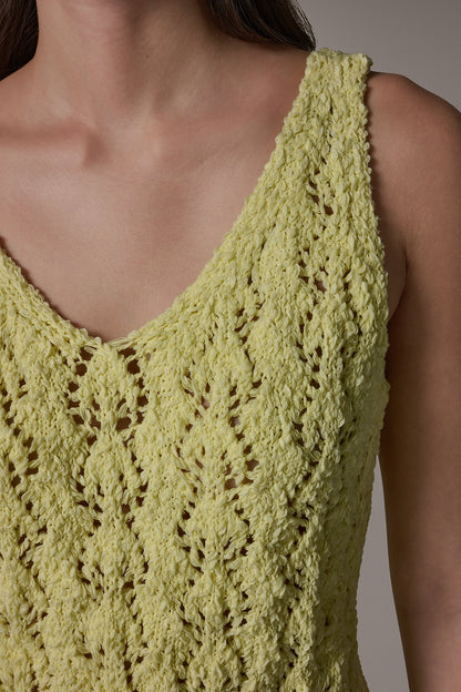SLEEVELESS SWEATER TANK