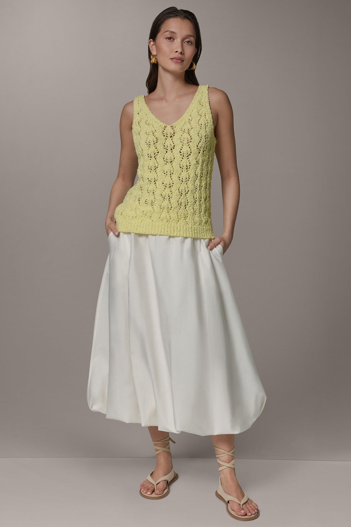SLEEVELESS SWEATER TANK