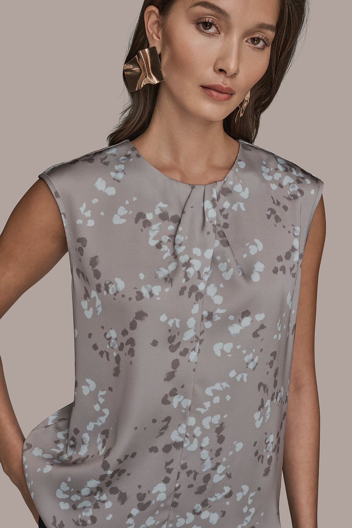 FLORAL CAP SLEEVE TWIST BLOUSE