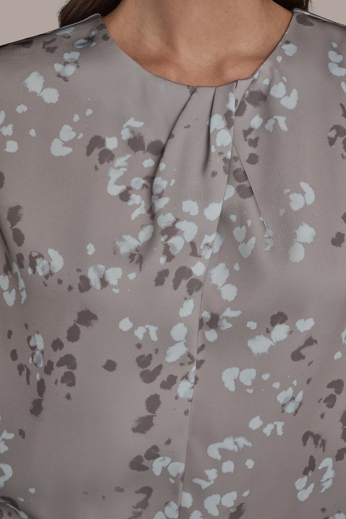 FLORAL CAP SLEEVE TWIST BLOUSE