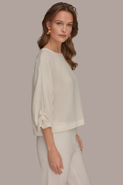 3/4 SLEEVE TWIST CUFF BLOUSE