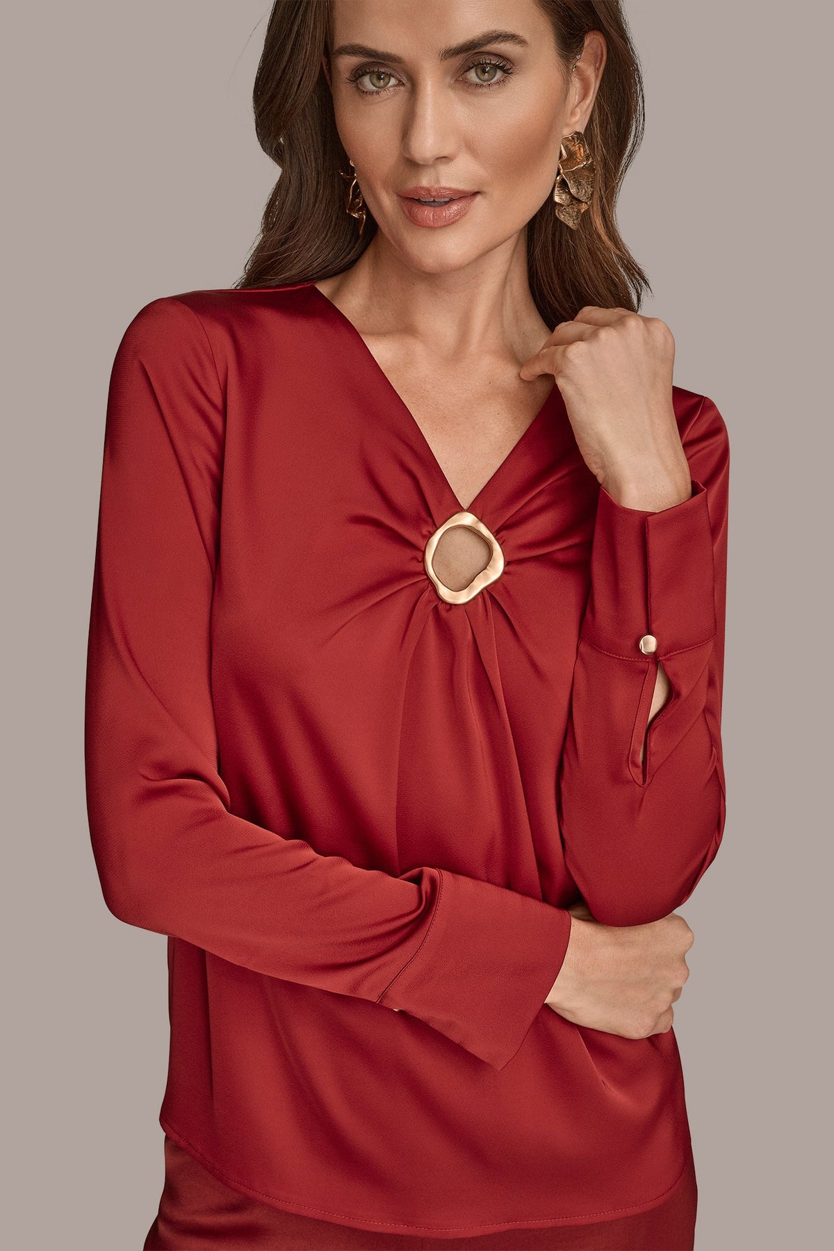LONG SLEEVE RING V-NECK BLOUSE