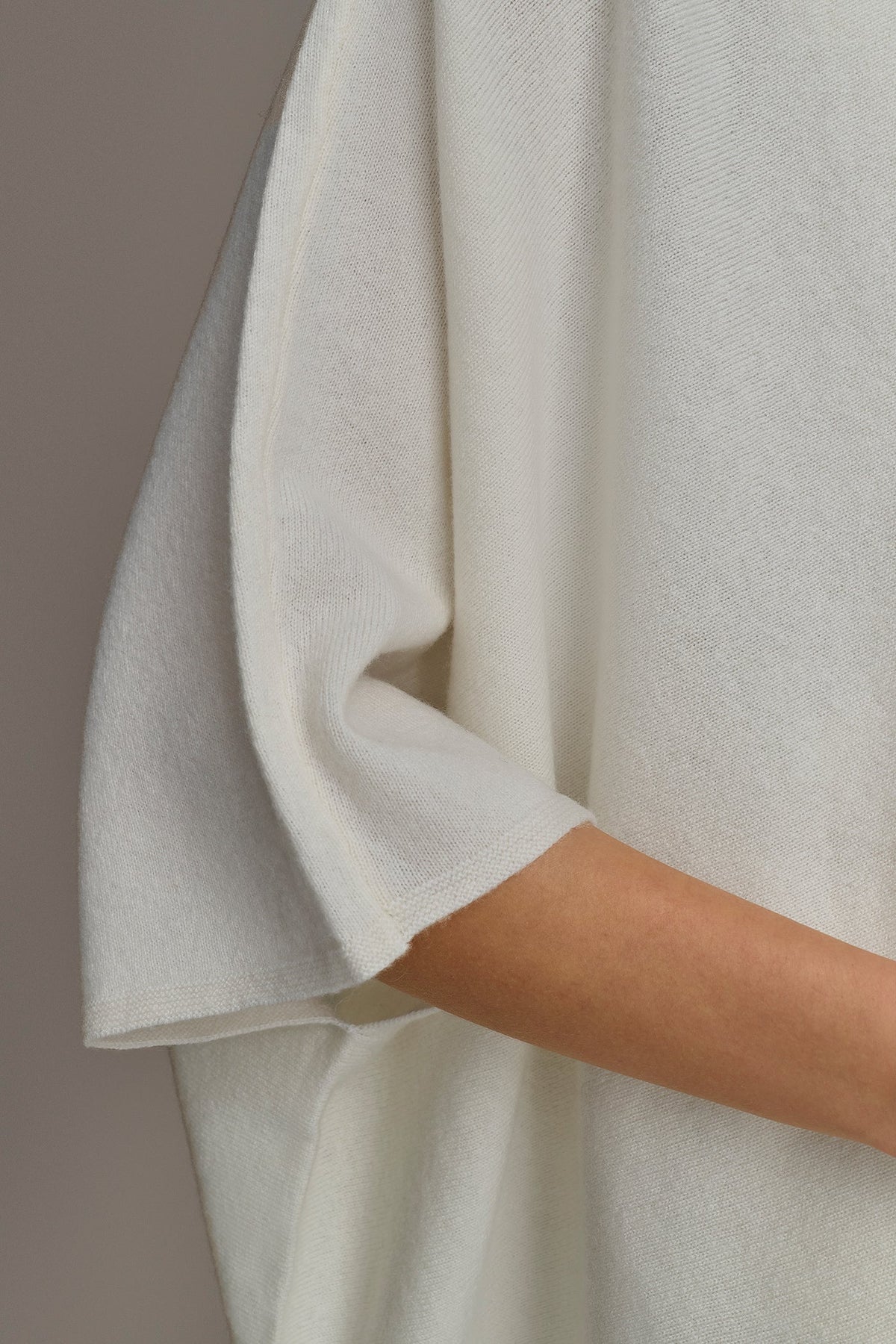 CASHMERE SHORT SLEEVE CARDIGAN