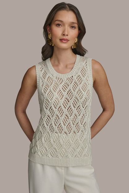 DIAMOND PATTERN CREW NECK TOP