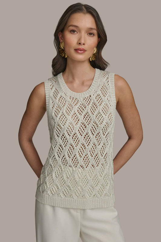 DIAMOND PATTERN CREW NECK TOP