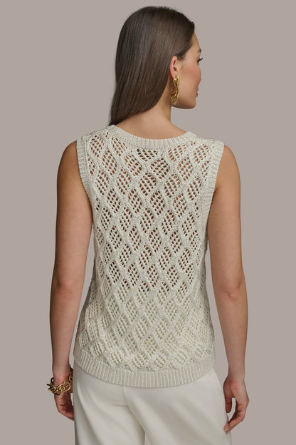 DIAMOND PATTERN CREW NECK TOP