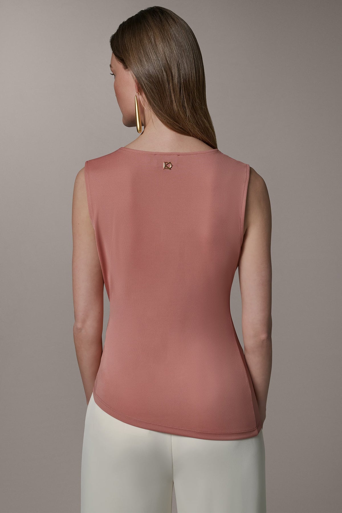 ASYMMETRIC KNIT TOP