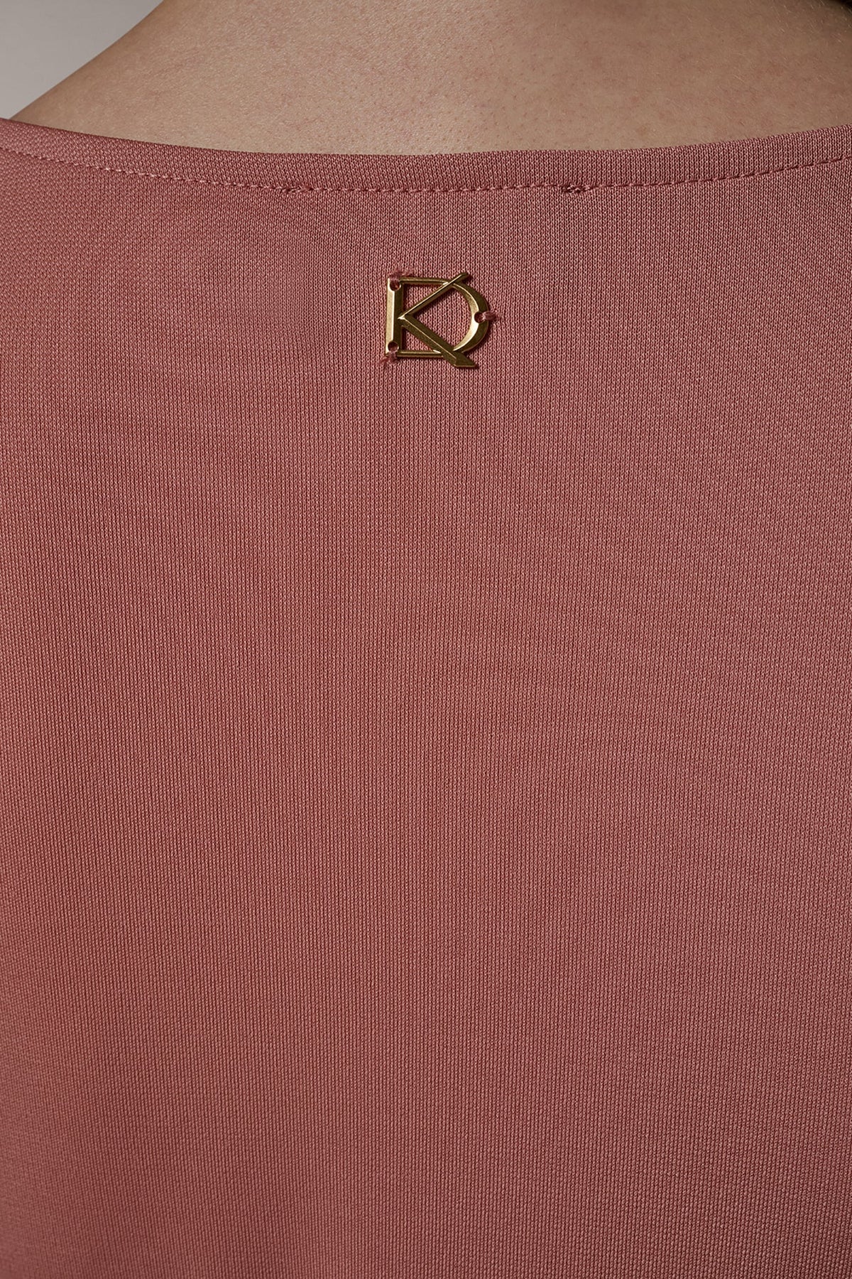 ASYMMETRIC KNIT TOP