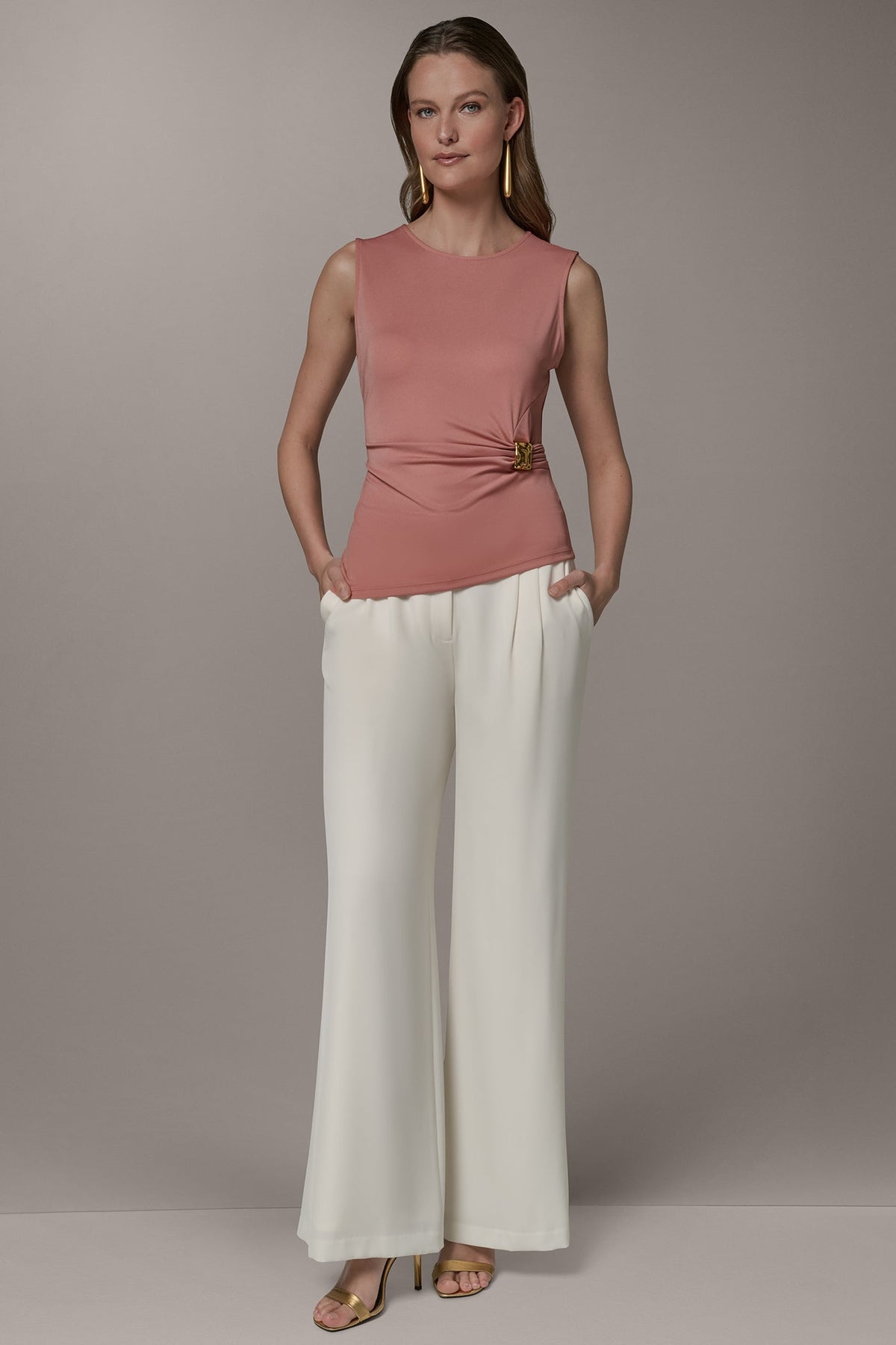 ASYMMETRIC KNIT TOP