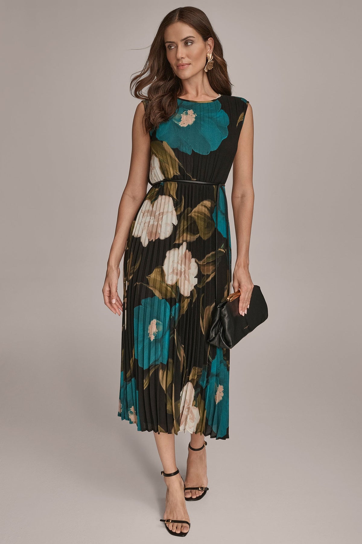 CHIFFON FLORAL PLEATED MAXI DRESS