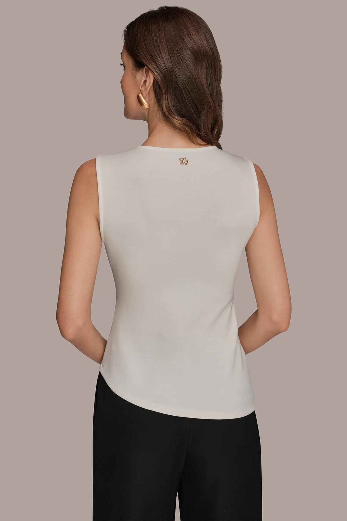 ASYMMETRIC HEM BLOUSE