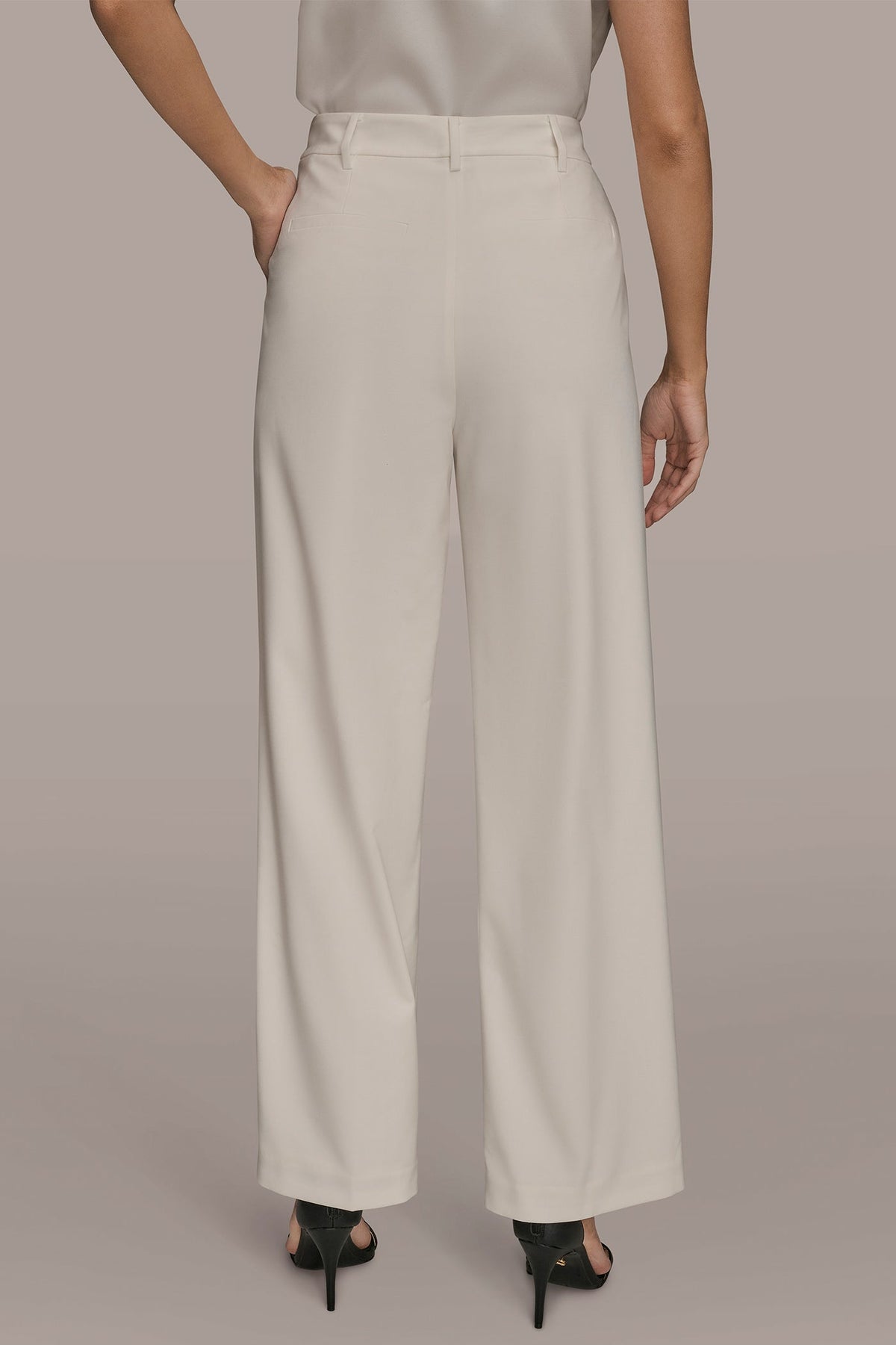 EXTRA HIGH-RISE PLEATED WIDE-LEG PANT
