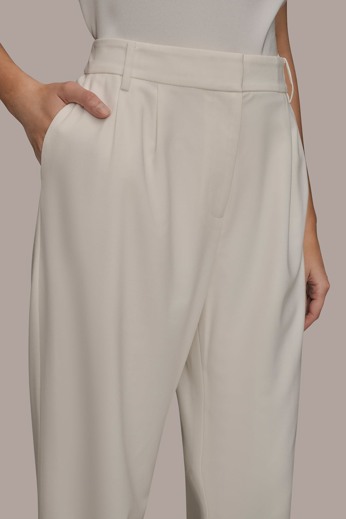 EXTRA HIGH-RISE PLEATED WIDE-LEG PANT