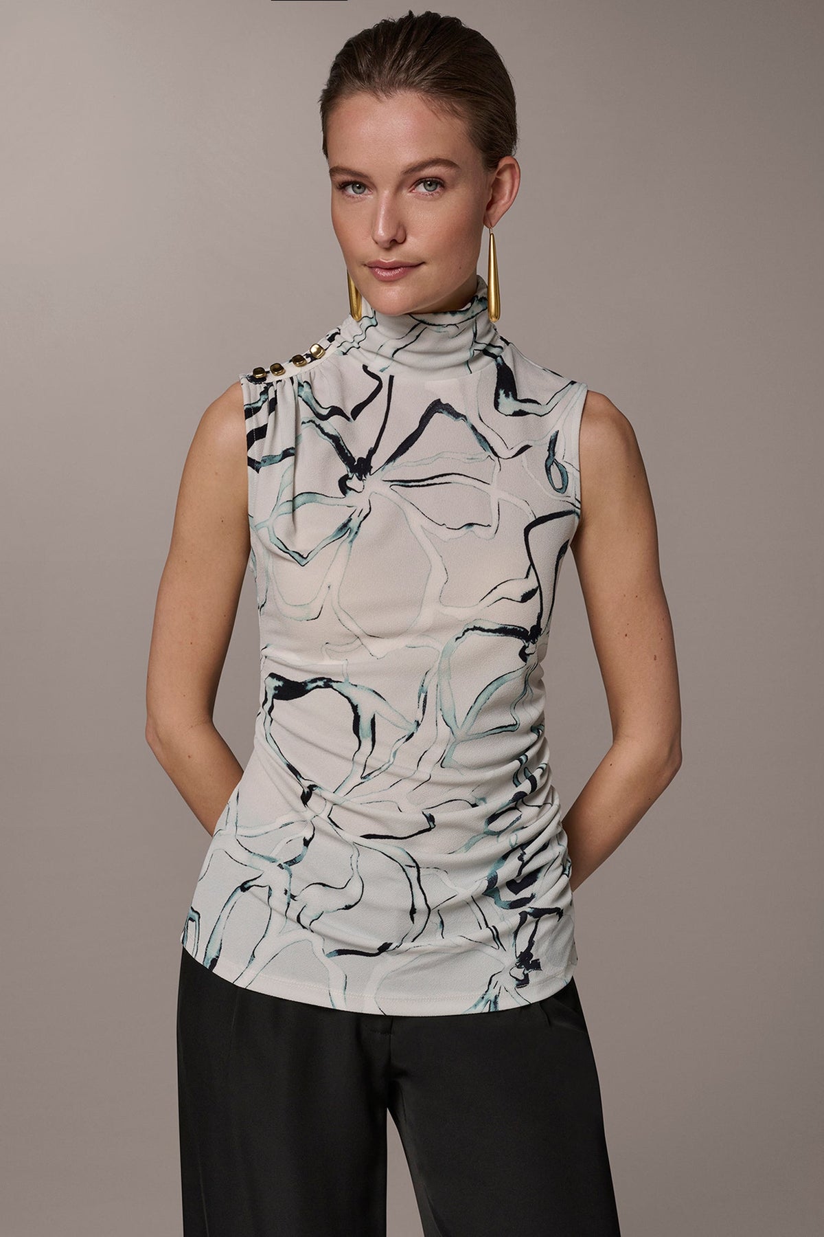 BUTTON SHOULDER BLOUSE