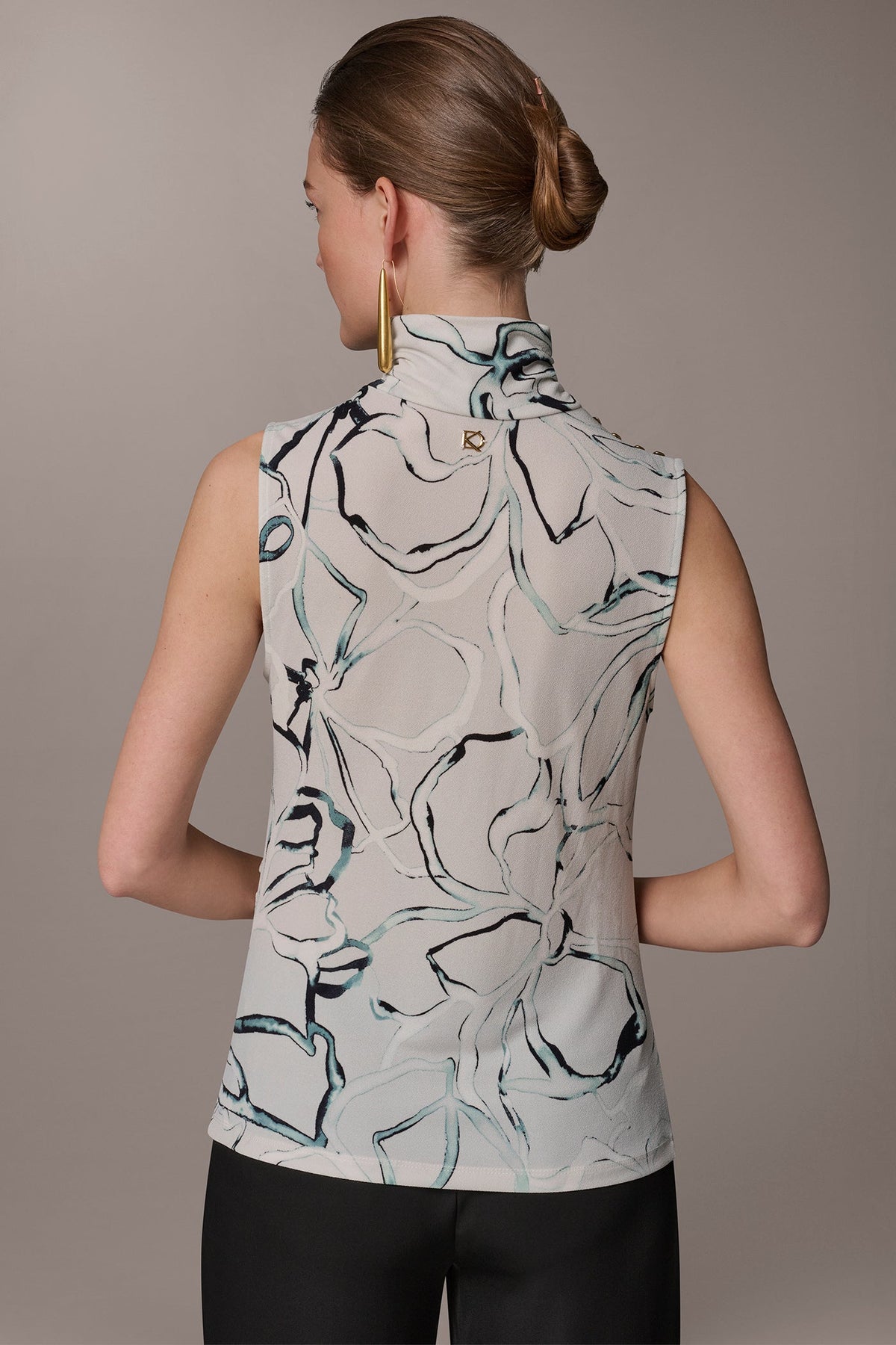 BUTTON SHOULDER BLOUSE
