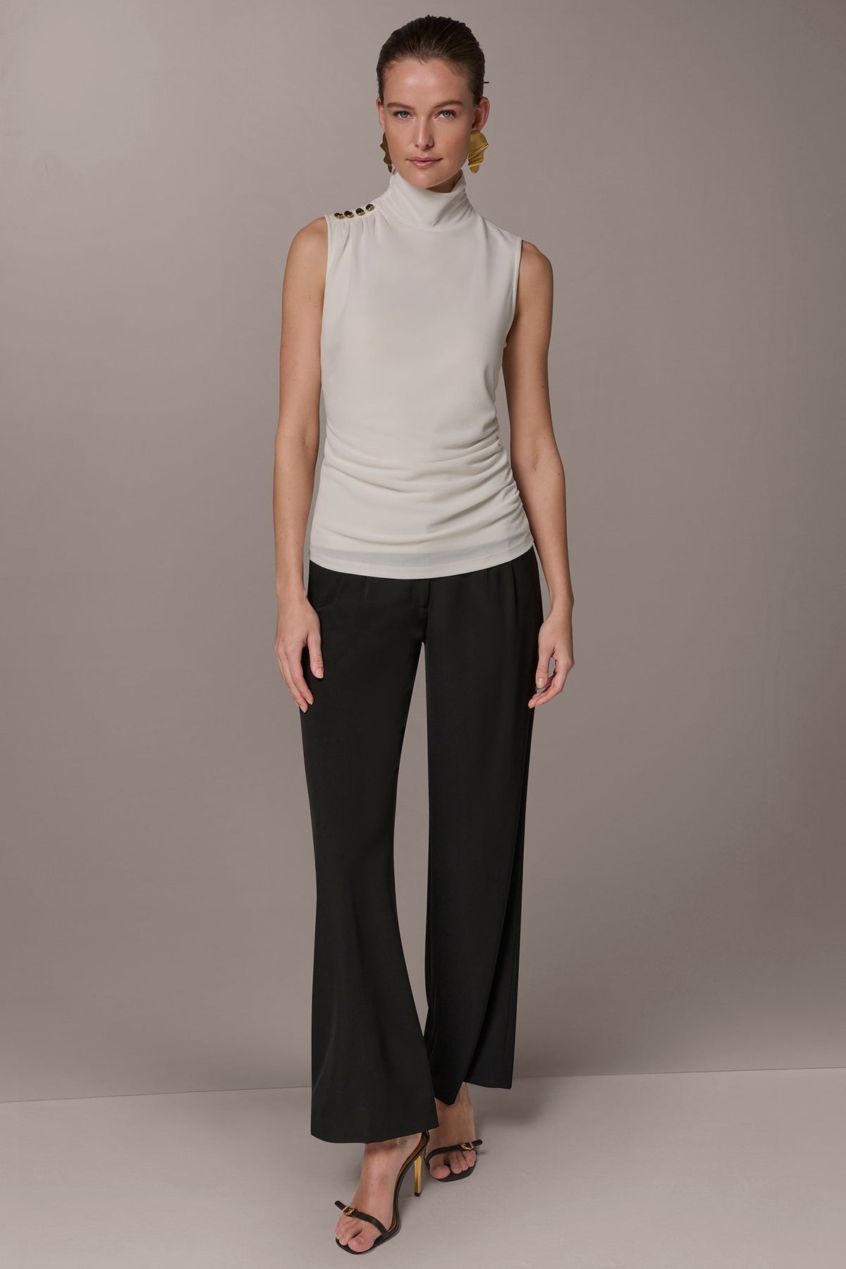 BUTTON SHOULDER BLOUSE