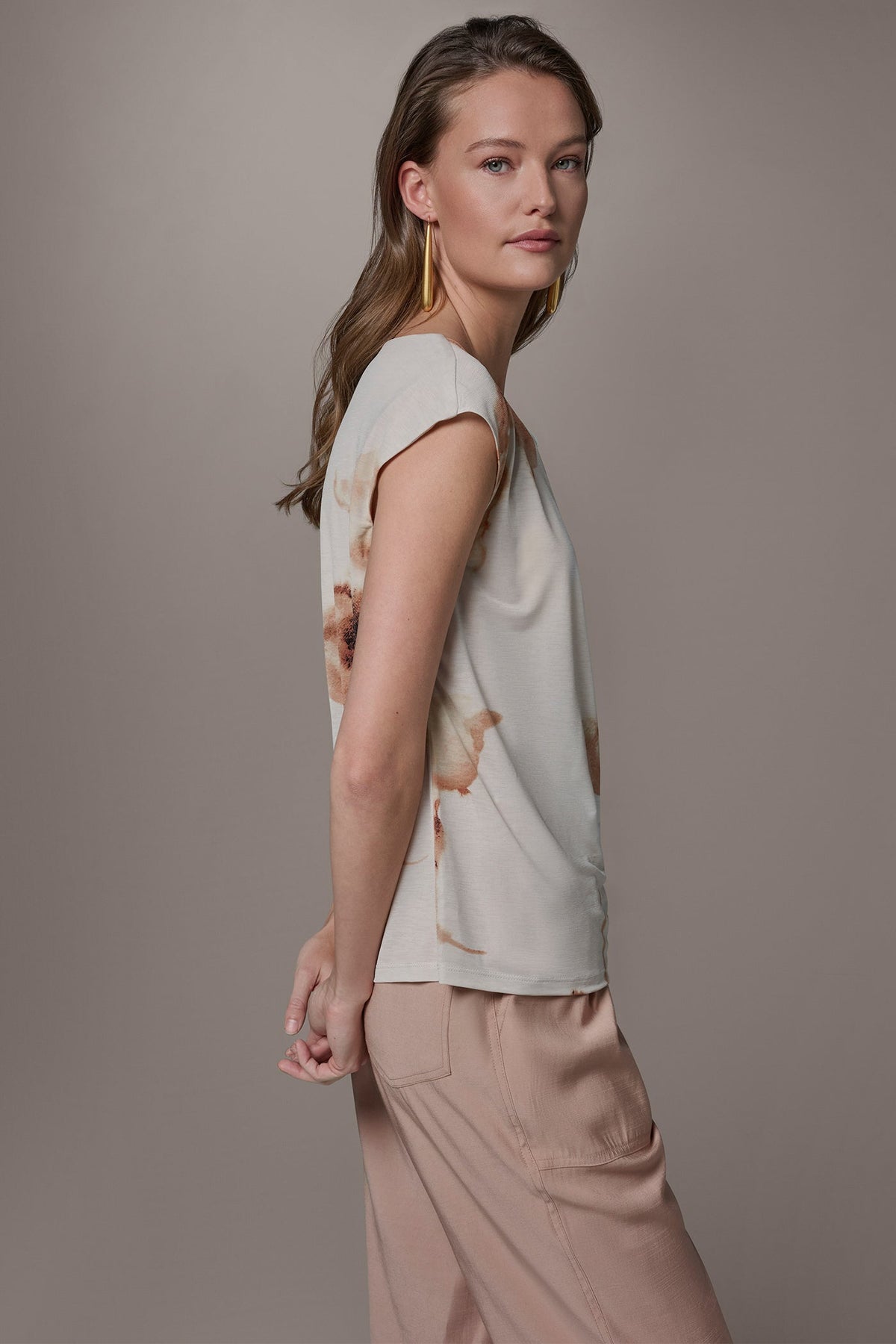 FLORAL ASYMMETRIC BLOUSE