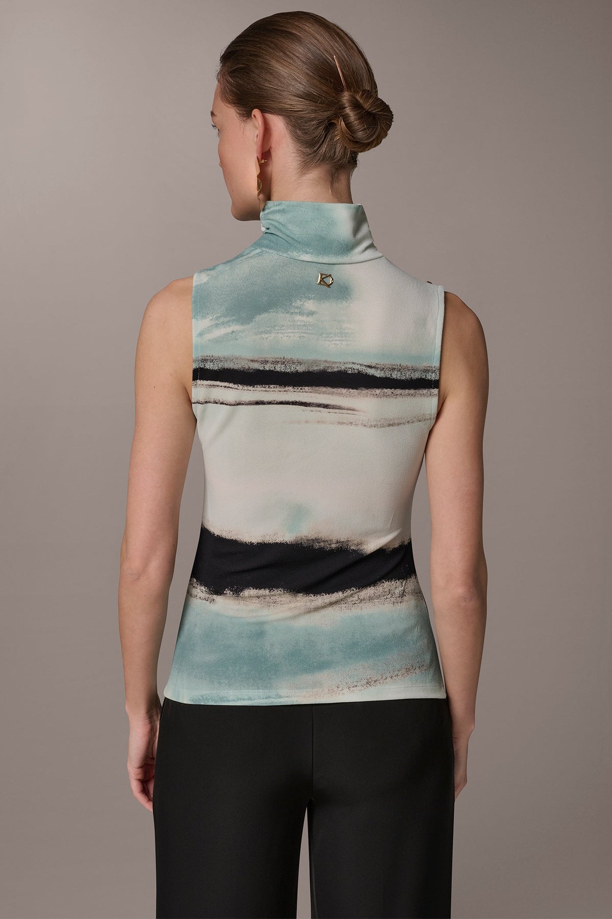 PRINTED BUTTON SHOULDER BLOUSE