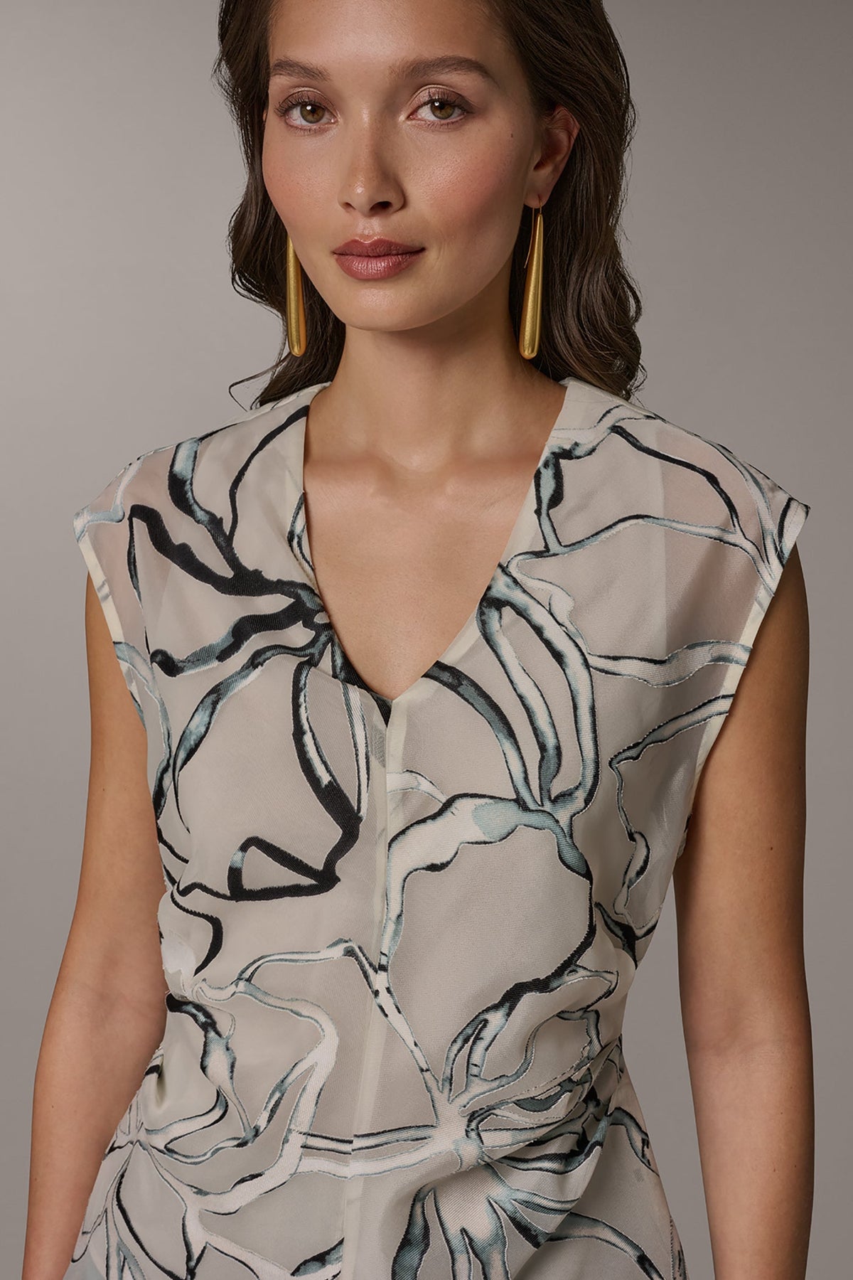 FLORAL BURNOUT TOP