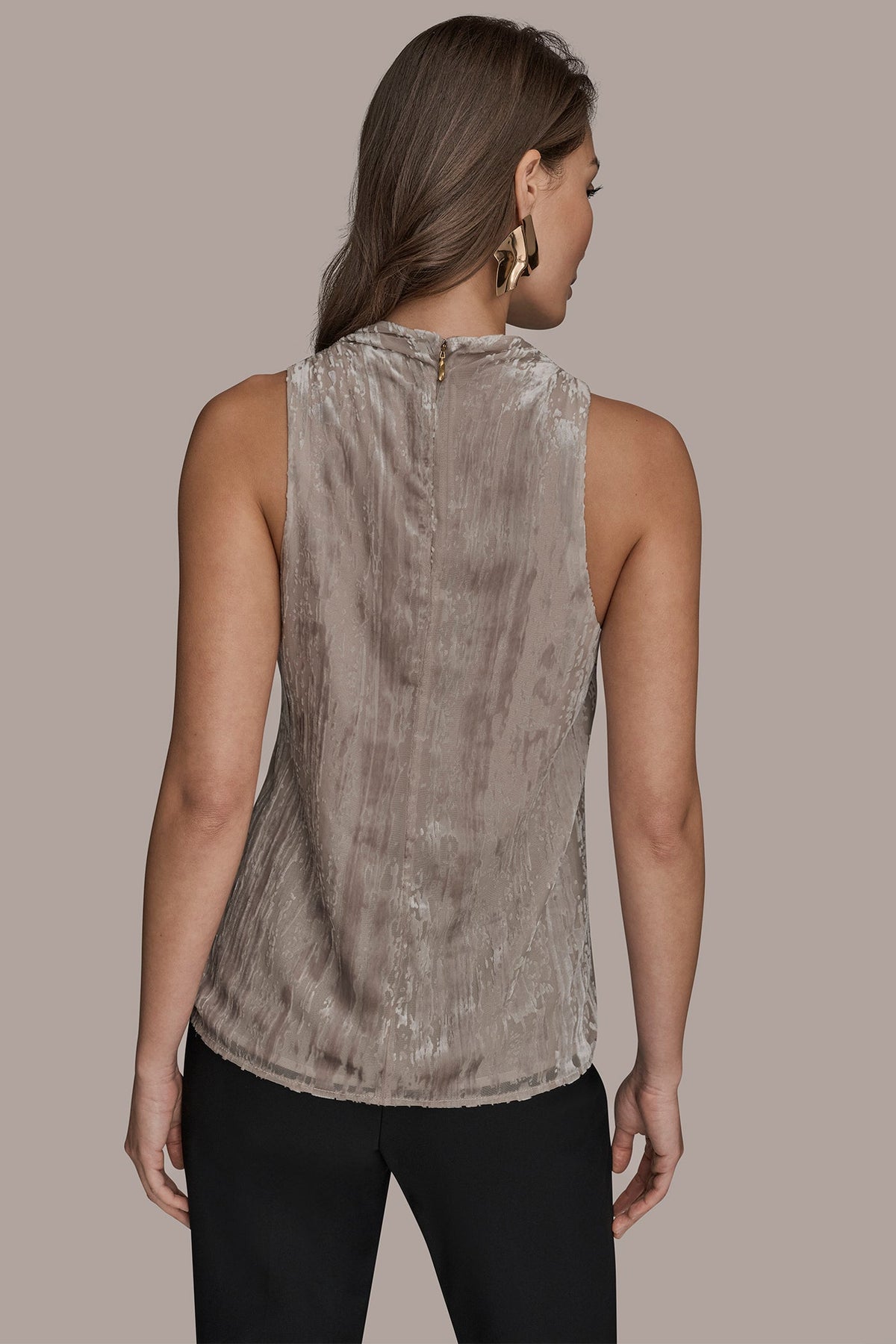 SLEEVELESS HIGH-NECK BURNOUT BLOUSE