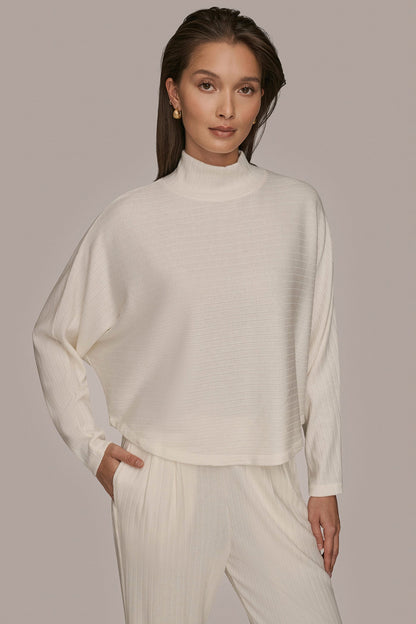 MOCK-NECK TOP
