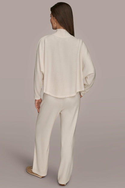 MOCK-NECK TOP