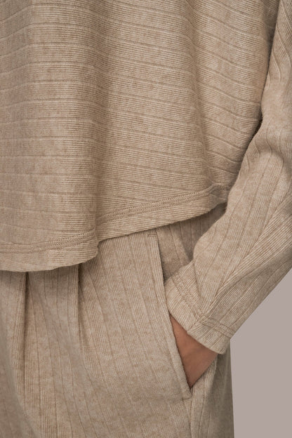 MOCK-NECK TOP