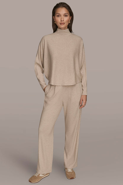 MOCK-NECK TOP