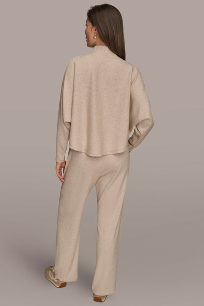 MOCK-NECK TOP